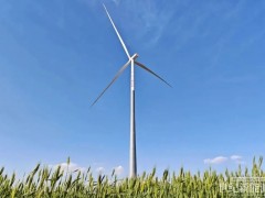 三一重能186米自研混塔風(fēng)電機組成功吊裝